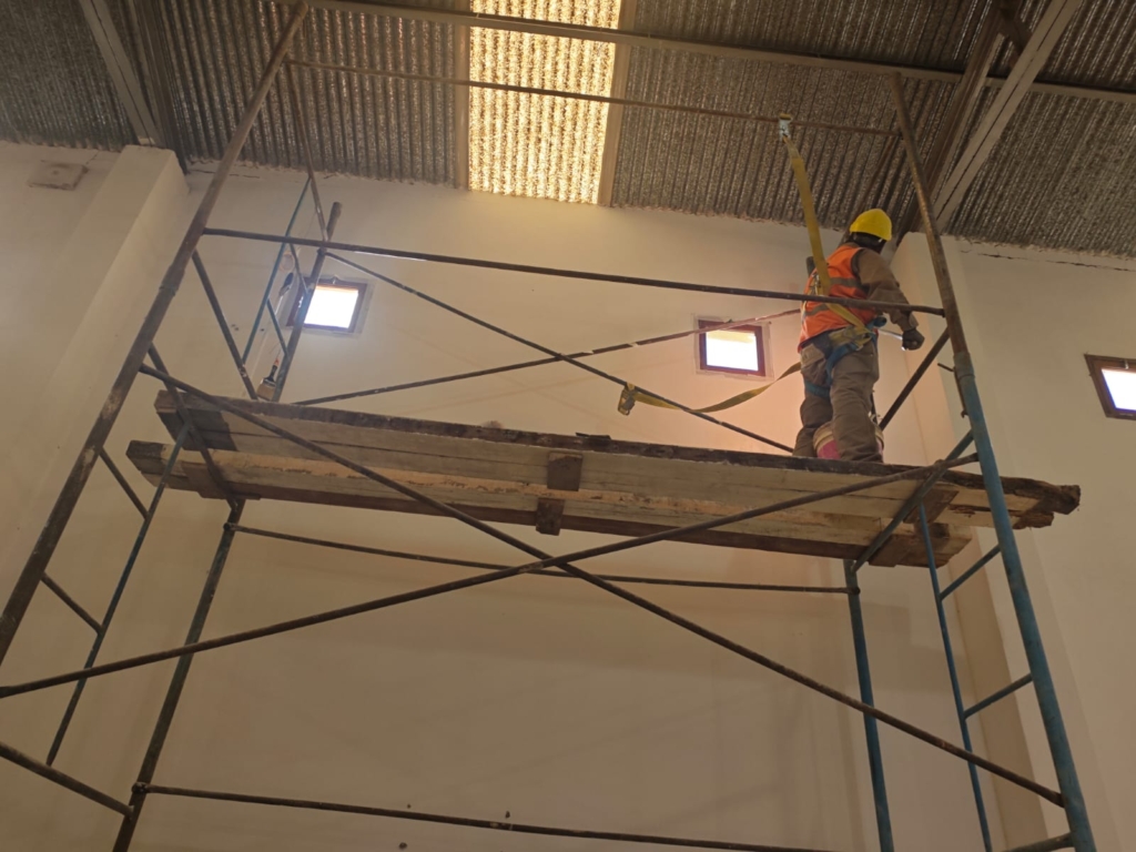 Se inició la Obra de Pintura en el SUM